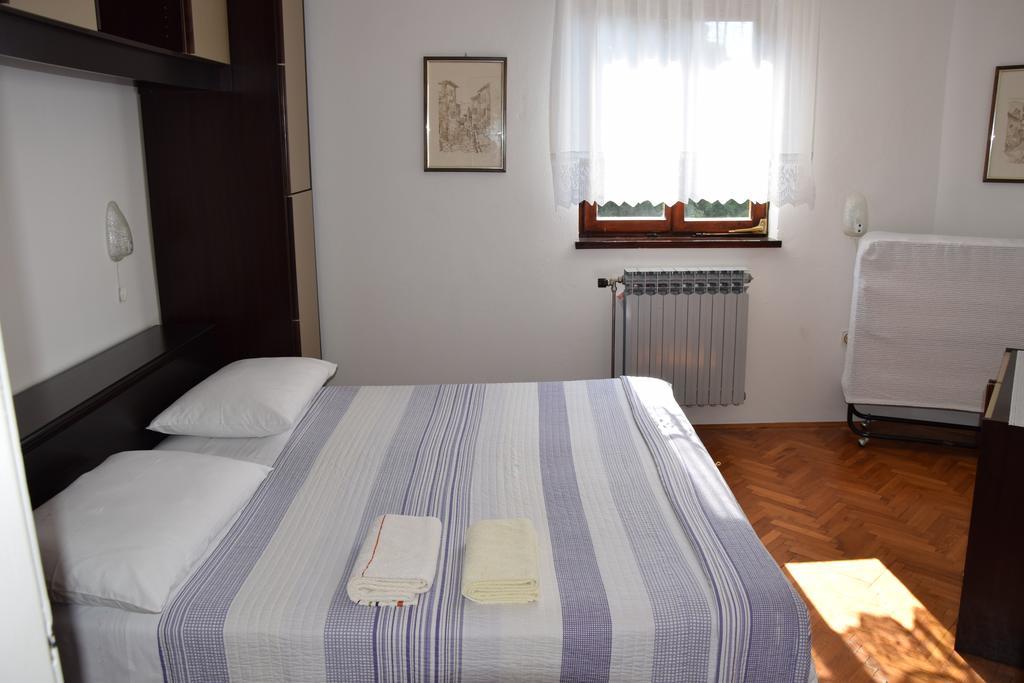 Apartment Marija With Terrace Brseč Eksteriør bilde